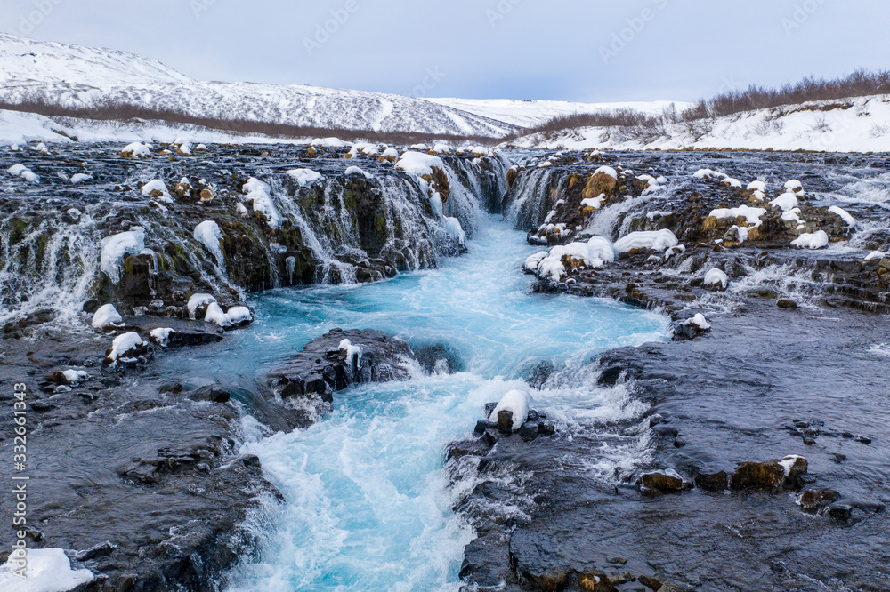 Der Bruarfoss Wasserfall im Süden von Island im Winter Der Bruarfoss Wasserfall im Süden von Island im Winter