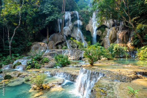 Fototapeta Naklejka Na Ścianę i Meble -  Kuang Si waterfalls, Luang Prabang, Laos	