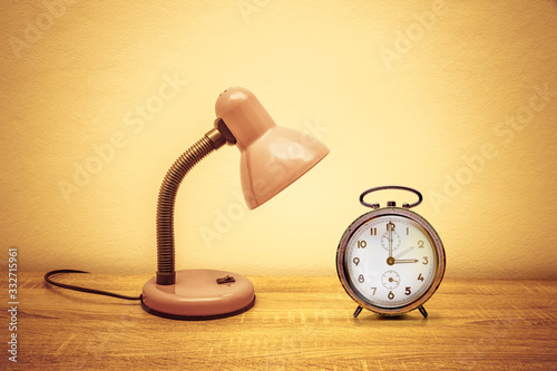 Wecker mit Zeitumstellung auf Sommerzeit