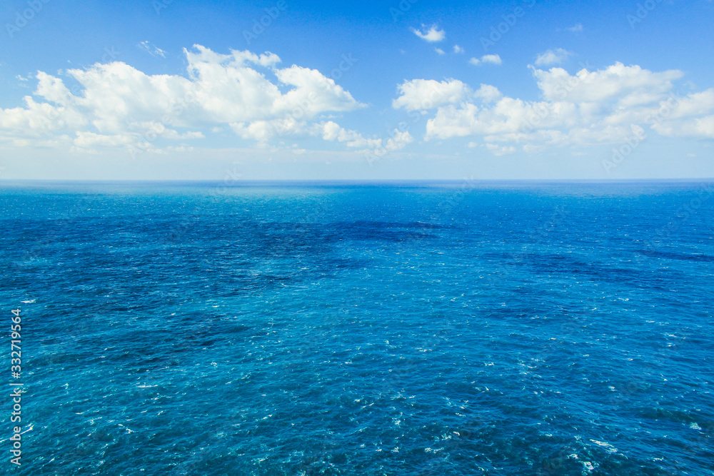 Obraz premium view over beautiful sea and horizon in Mallorca, Spain