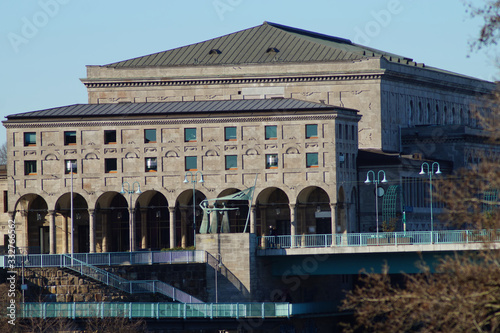 Blick auf die Stadthalle in Mülheim an der Ruhr