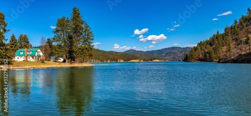 House by Lake Fernan in Idaho photo