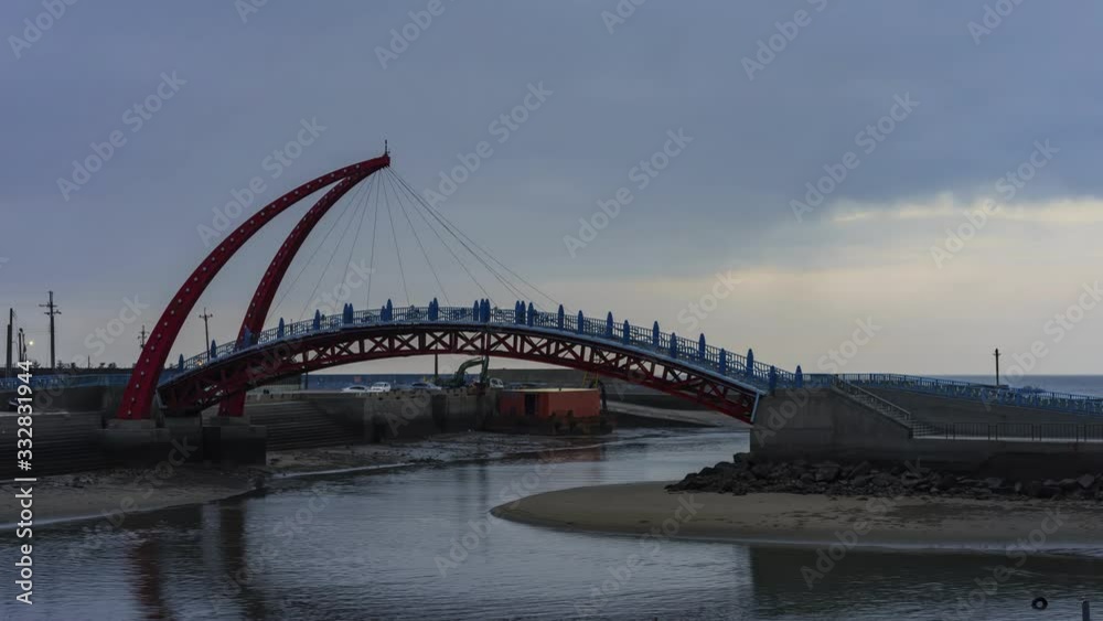 Afternoon to night time lapse of the Yuanli Rainbow Bridge