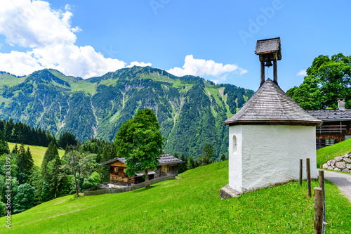 Gerstruben - ursprüngliche Bergsiedlung im Oberallgäu photo