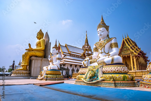 buddhist temple in center of thailand