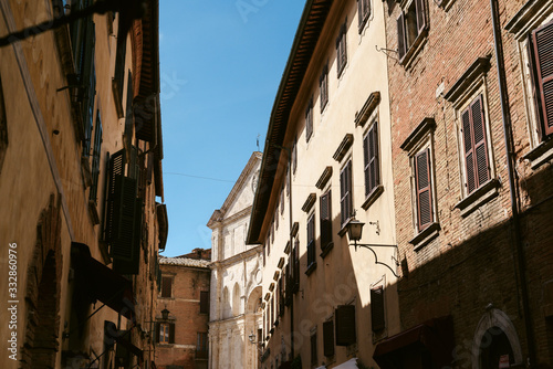 Medieval street in old Italian hill town. Tuscany, Italy © ANR Production