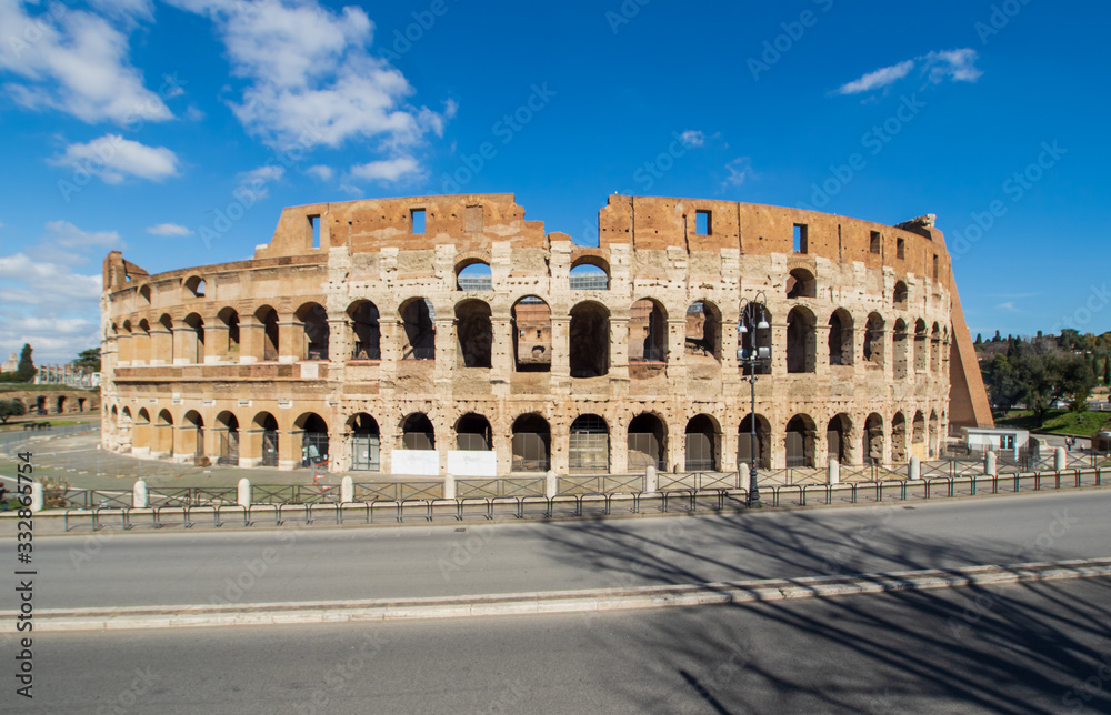  Following the coronavirus outbreak, the italian Government has decided for a massive curfew, leaving even the Old Town, usually crowded, completely deserted. Here in particular the Colosseum