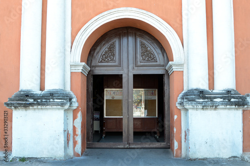 San Pablo City, Laguna, Philippines - March 23, 2020: Church main portal left empty of people in the midst of Covid 19 virus pandemic outbreak © Renato