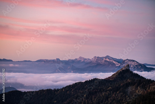 sunset in mountains © skazar