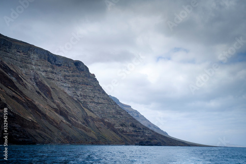 el muro cliff over the sea in canary islands © Jonathan