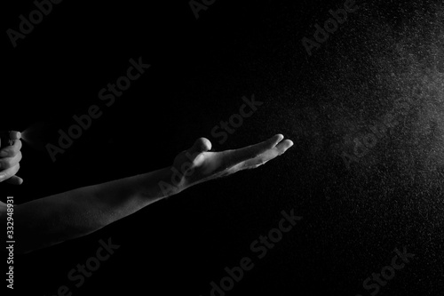 hand on black background © Alex