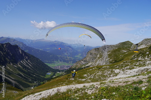 Drachenflieger Gleitscchirm Alpen Allgäu Nebelhorn