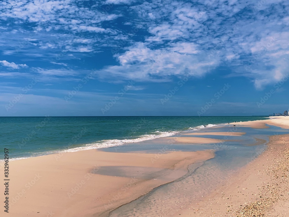 Fototapeta premium Empty Beach with Clouds