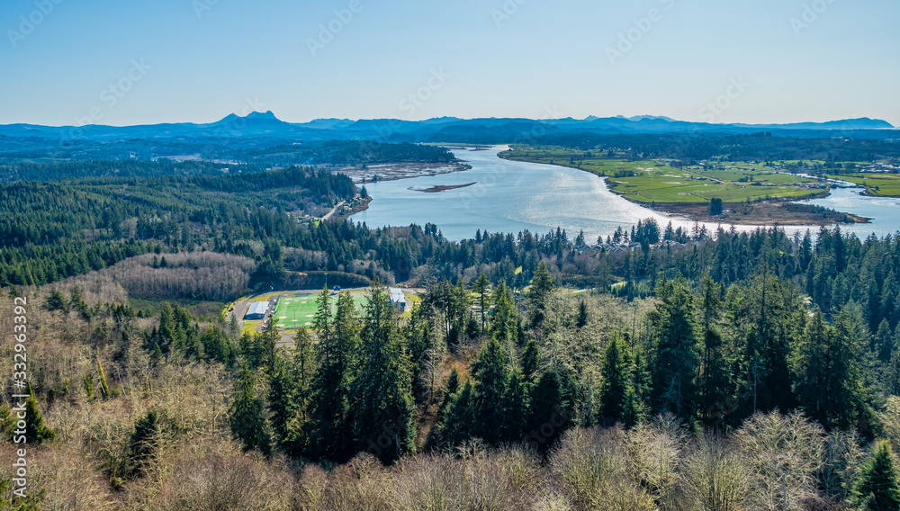 Fototapeta premium Youngs River Oregon Landscape