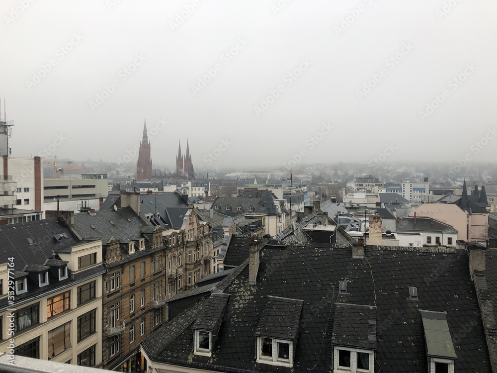 Wiesbaden Panorama im Regen