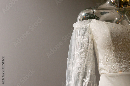 elegant lace wedding dress 