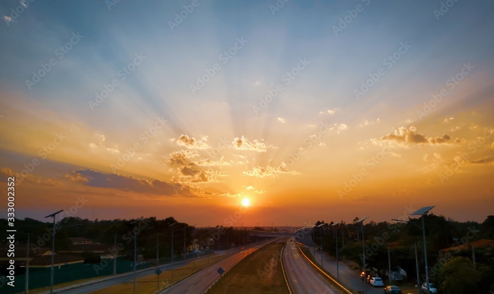 Obraz premium sunset in city