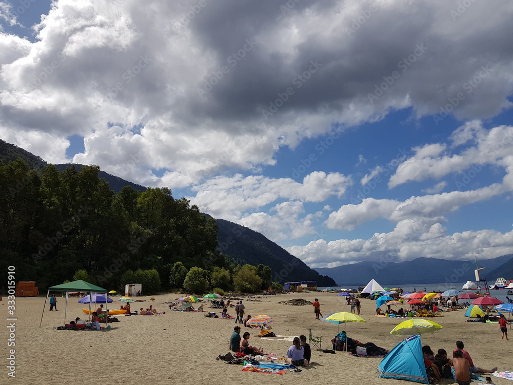 Obraz premium Playa Blanca Caburgua (Chile)