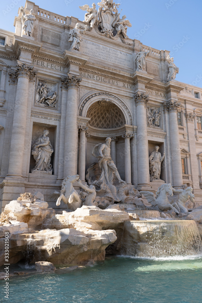 fontana di trevi in rome italy