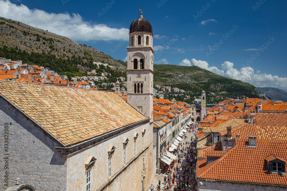 Tourist crowds in Dubrovnik, Croatia