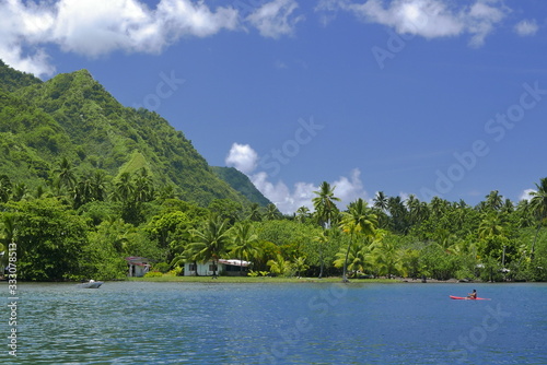 baie de Teahupoo à Tahiti