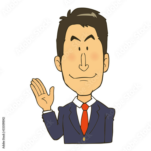 説明するスーツの男性