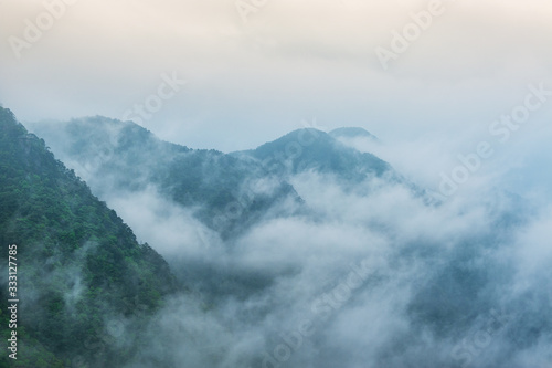 view of mountains and clouds © hrui