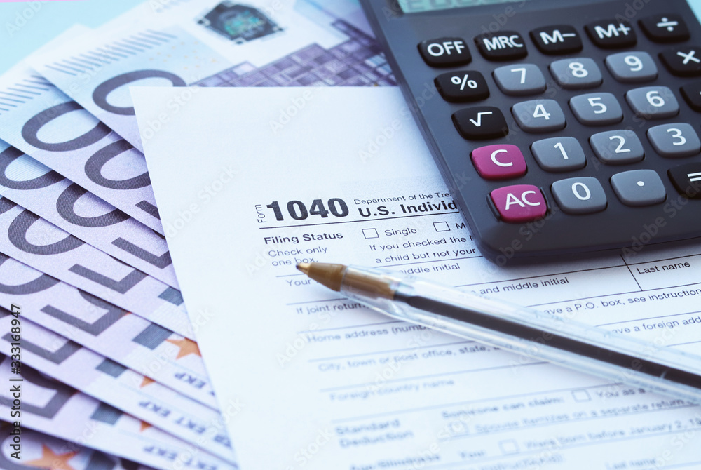 Completing a tax return in the United States 1040 Completing a tax return in the United States 1040