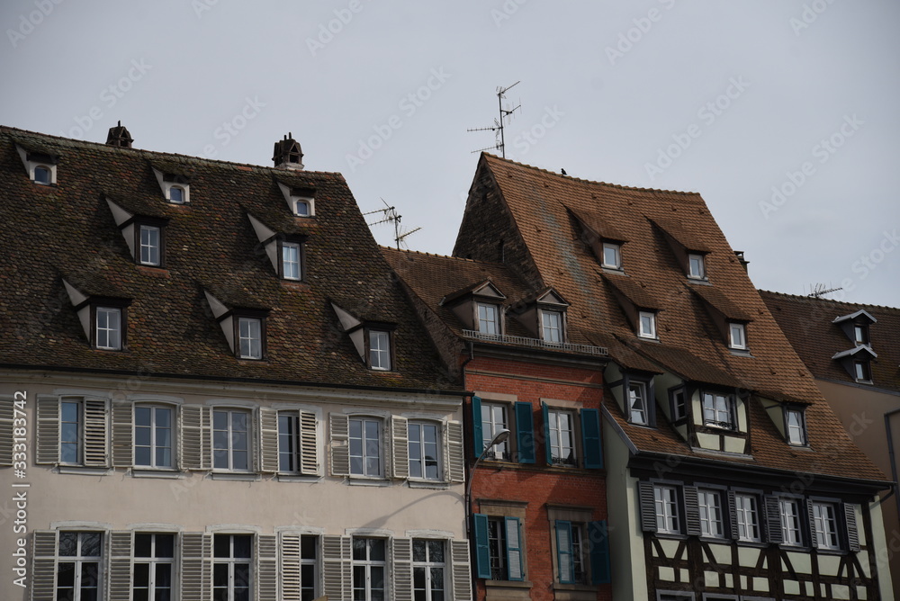 Fototapeta premium Dach mit Fenstern