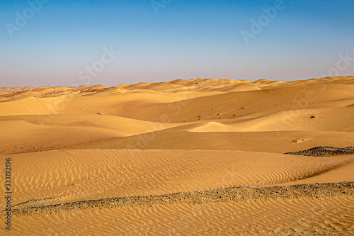 Sandformationen in der W  ste in den Vereinten arabischen Emirate.