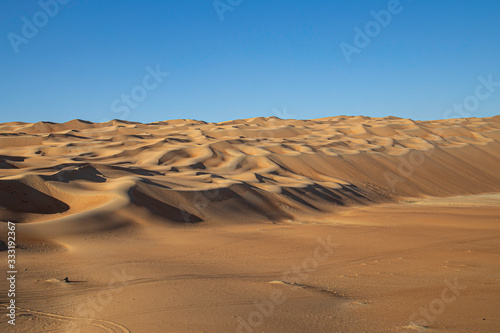 Sandfd  nen in der W  ste in den Vereinten arabischen Emirate.
