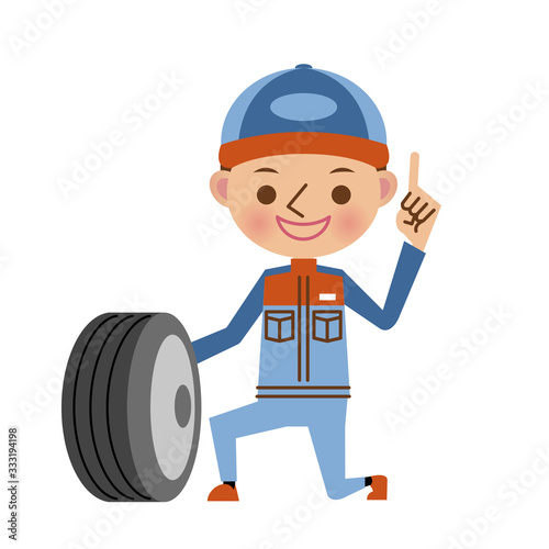 タイヤ交換をする自動車整備士