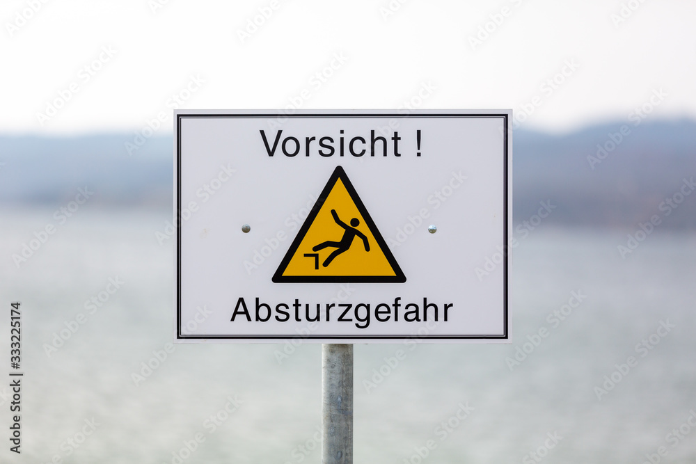Hinweisschild Vorsicht Absturzgefahr Querformat Hinweisschild Vorsicht Absturzgefahr Querformat