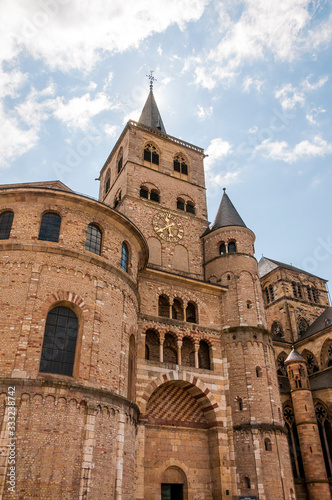 Trier, Dom, St. Peter, Liebfrauenkirche, Kirche, Altstadt, Altstadthäuser, Mosel, Fluss, Stadtrundgang, Rheinland-Pfalz, Flussschifffahrt, Deutschland