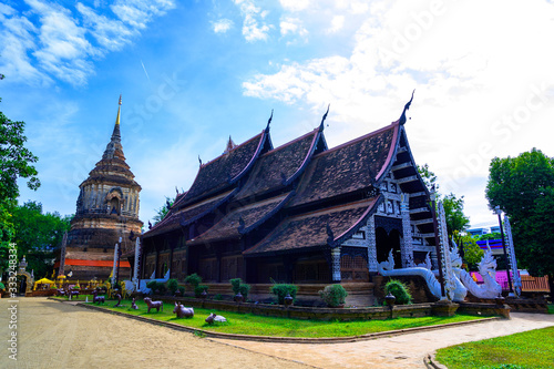 Landmark Wat Lok Moli Temple (Wat Lok Moli) - a popular tourist destination Buddhist temples in Chiang Mai, Thailand
