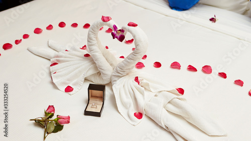 Ring in box with bed decoration