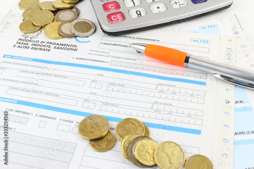 Banking form to pay Italian taxes photo