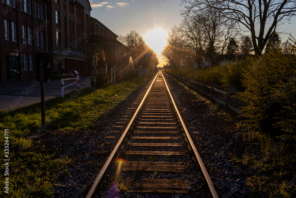 Fototapeta premium Railroad into the sunset