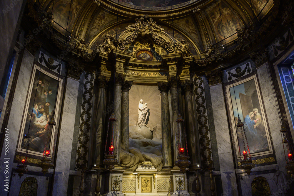 Statue de la vierge Marie Eglise Saint Sulpice Pris