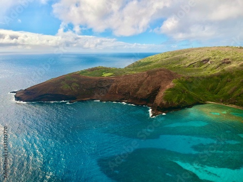Fototapeta Naklejka Na Ścianę i Meble -  Beautiful Aerial View of Honolulu Hawaii in Oahu 