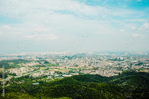 Vista aérea do Pico do Jaraguá em São Paulo