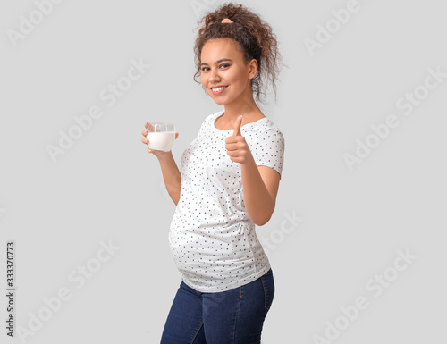 Young pregnant African-Amer...