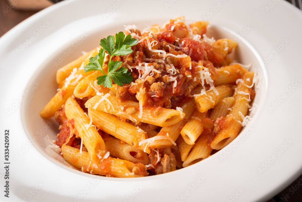 Piatto di pasta con ragu alla bolognese, Cucina Italiana Piatto di pasta con ragu alla bolognese, Cucina Italiana