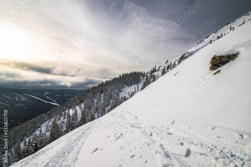 Obraz na płótnie Beautiful winter landscape in Giant Mountains, Czech Republic w salonie
