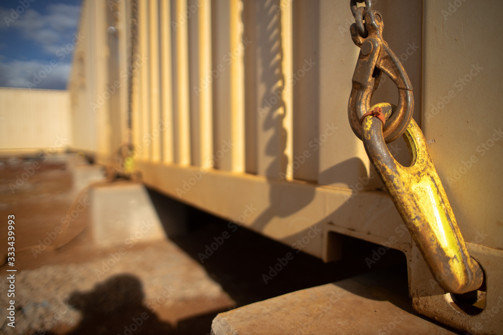 Safety workplace crane hook attached into 2.5 ton pig ears lifting lug