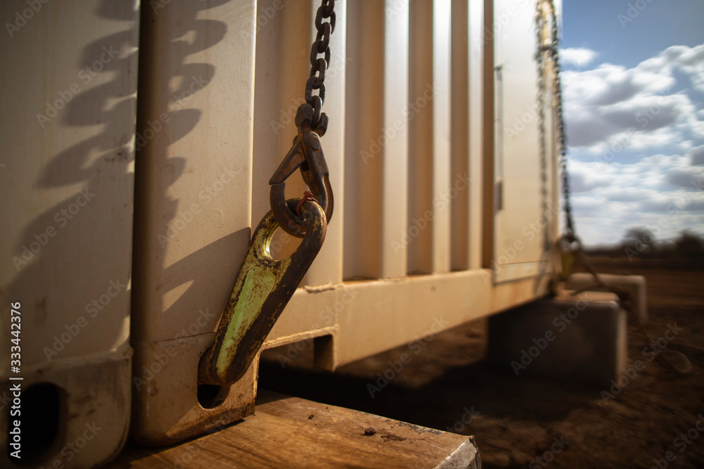 Safety workplace crane hook attached into 2.5 ton pig ears lifting lug