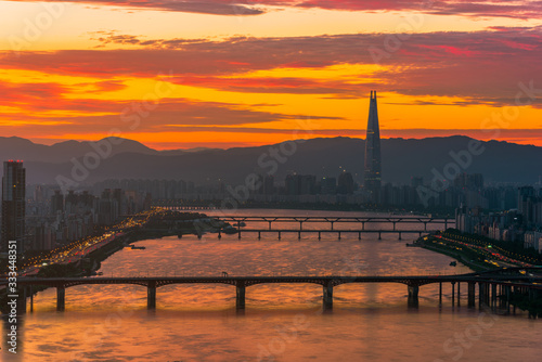 Canvas Print Seoul city skyline, Hangang River and Lotte World mall at nigth in South Korea