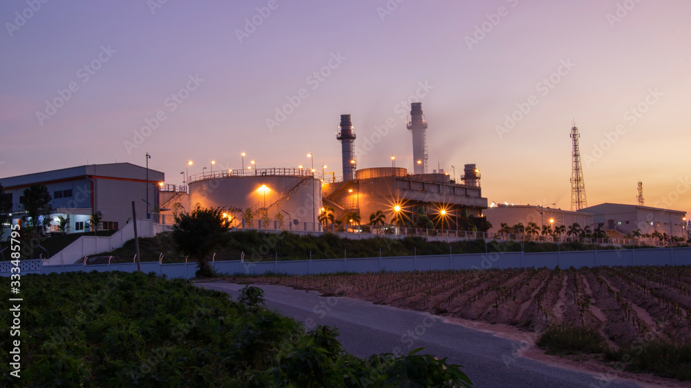 Gas turbine electrical power plant with twilight