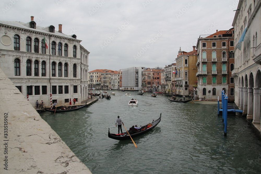 Venice by your side. Venice is quintessentially Italian, but in others, it’s a world apart and the Venetians like it that way. This island city has always kept mainland Italy at arm’s length.