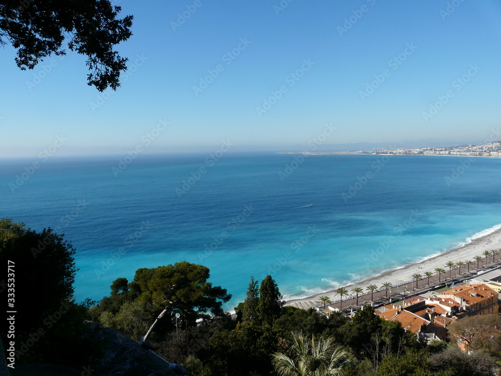 Aussicht auf das Meer in Nizza an der Cote d'Azur